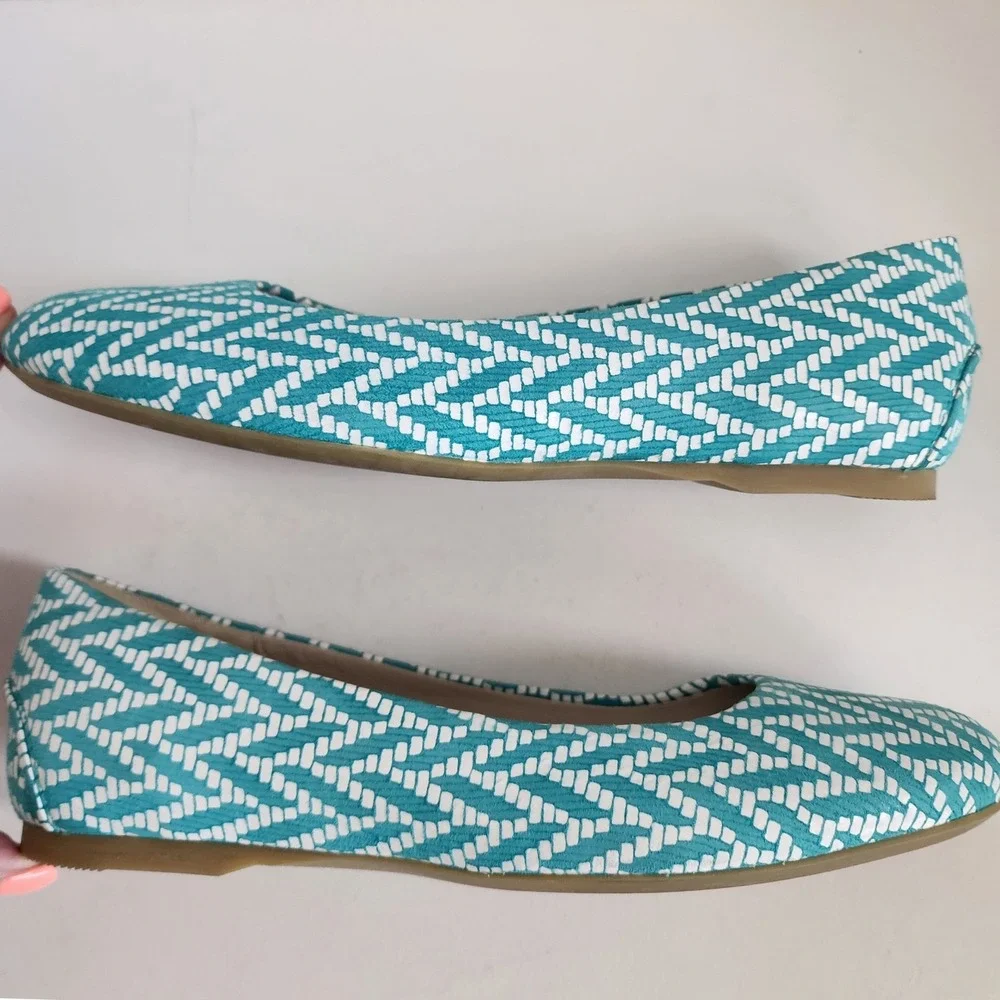 SAS‎ Womens 7.5 Lacey Teal White Chevron Geometric Ballet Flats - $245 MSRP